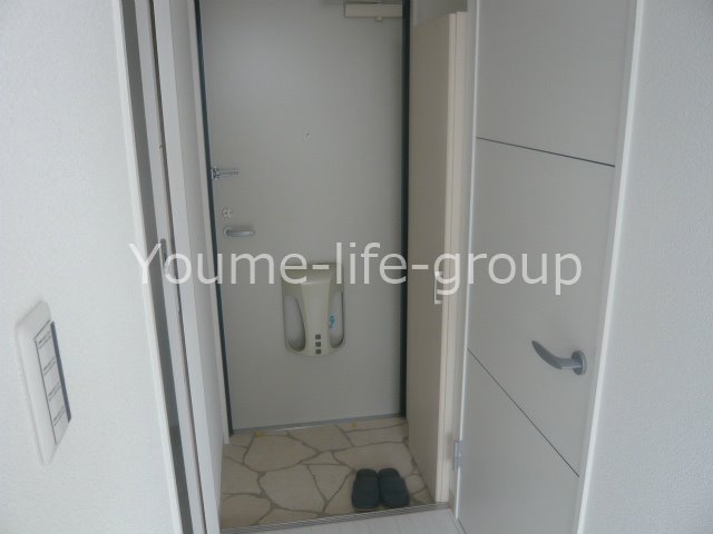 代官町グリーンビル 玄関