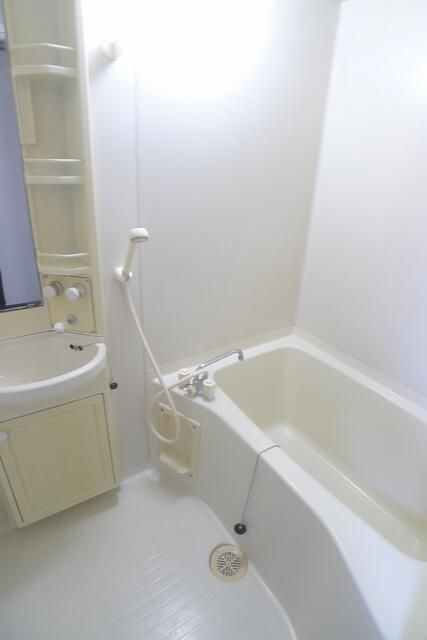 第二稲荷山ハイツ 風呂画像