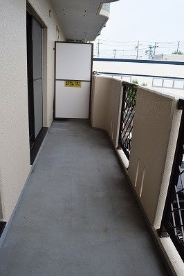 ウィスタリア ベランダ