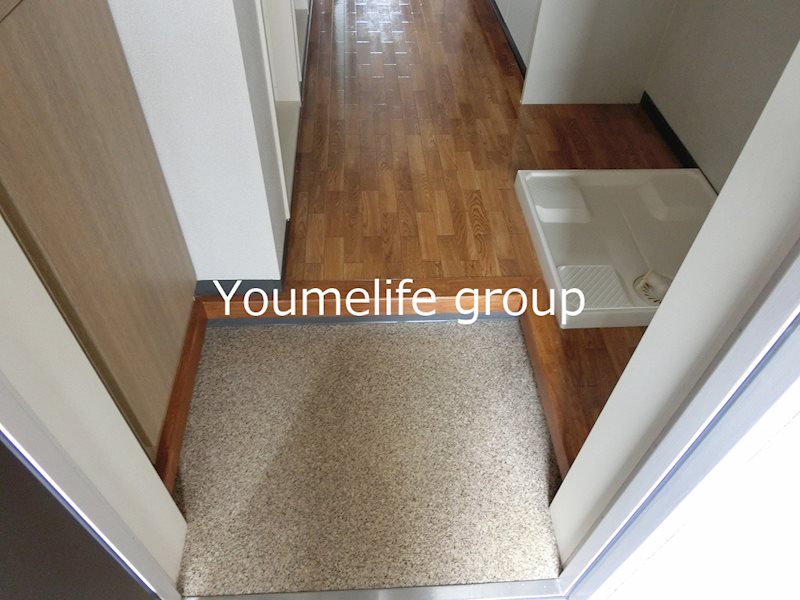 サンライト伊勢原 玄関