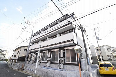 メーヴェ伊勢原 106号室 外観