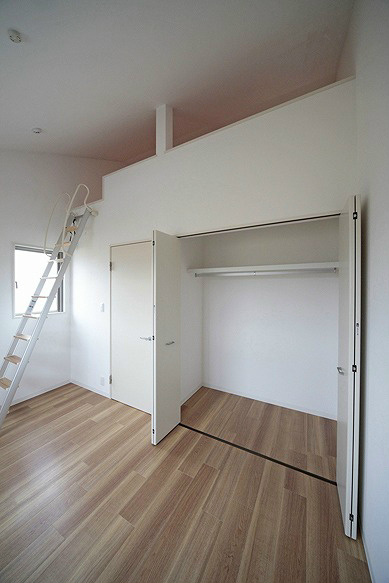 Berry Court その他6
