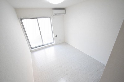 メーヴェ伊勢原 リビング