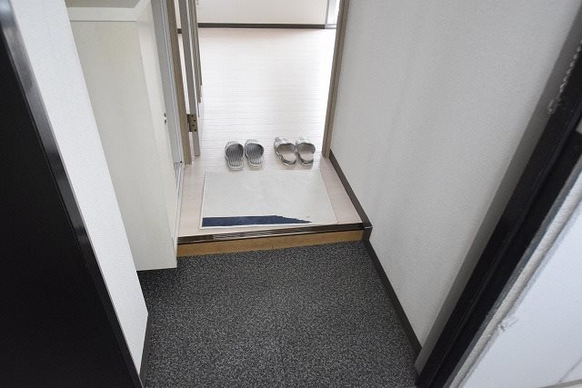 うさみハイツ 玄関