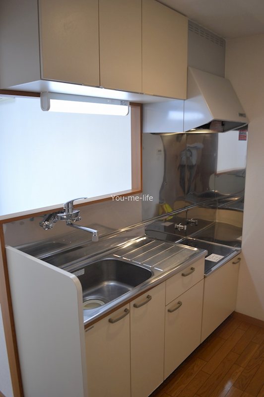 アヴォリエ湘南  キッチン