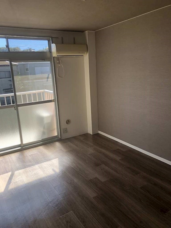 トラッド厚北 リビング