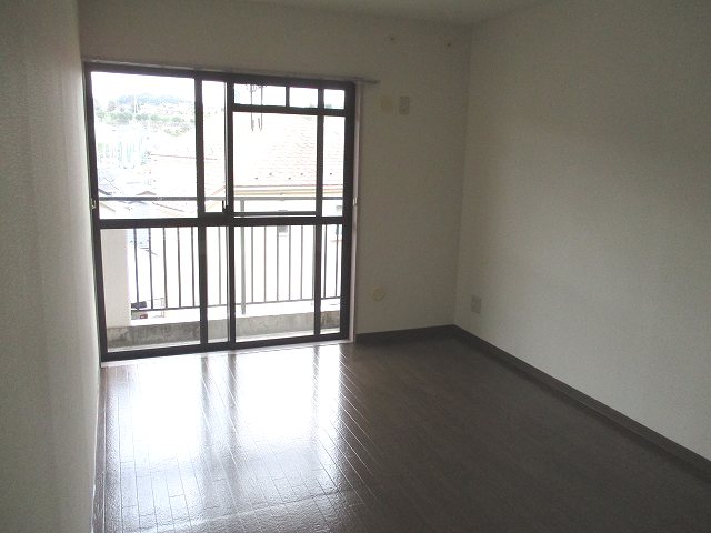 メゾンワタナベ2 リビング