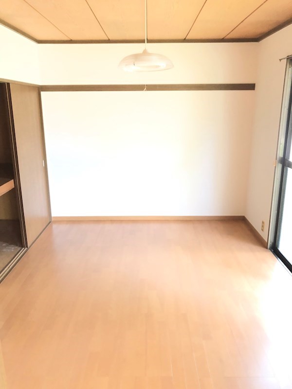 メゾンDE三邸 ベッドルーム