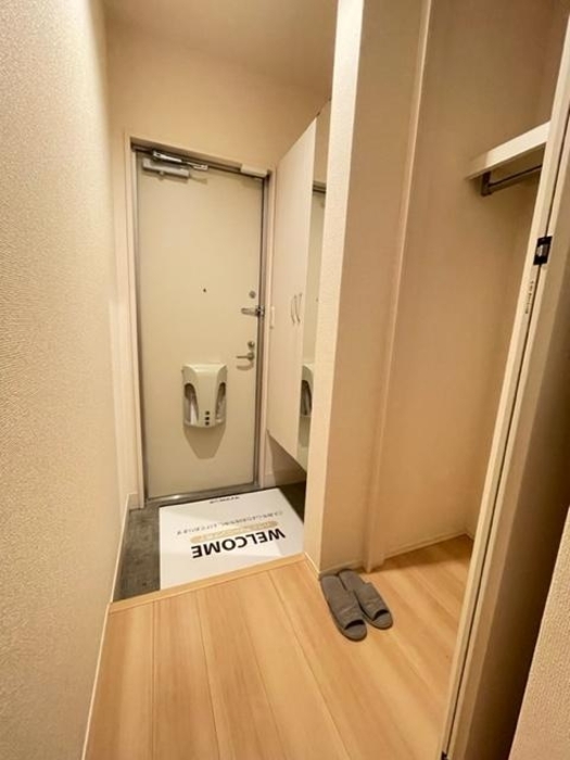 ヴィルヌーヴ　B棟 玄関