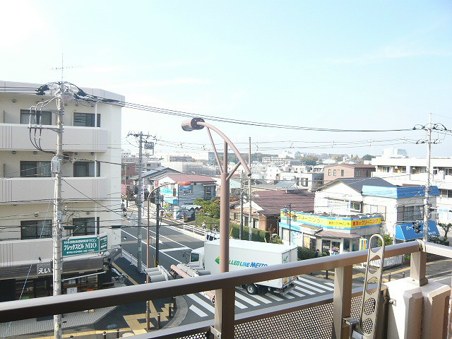 ファーストステージ湘南台 ベランダ