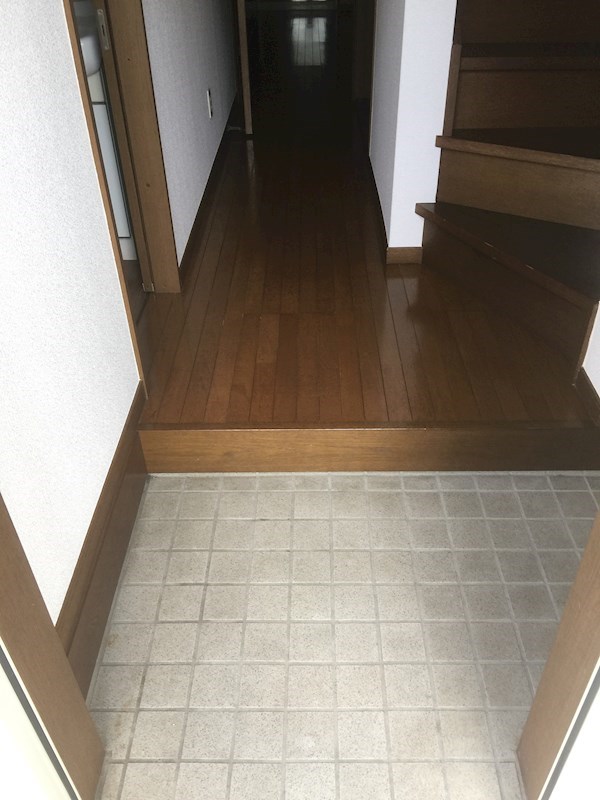 テラス善行坂Ⅱ 玄関