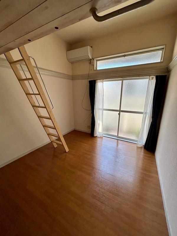 ロイヤル鴨宮 リビング