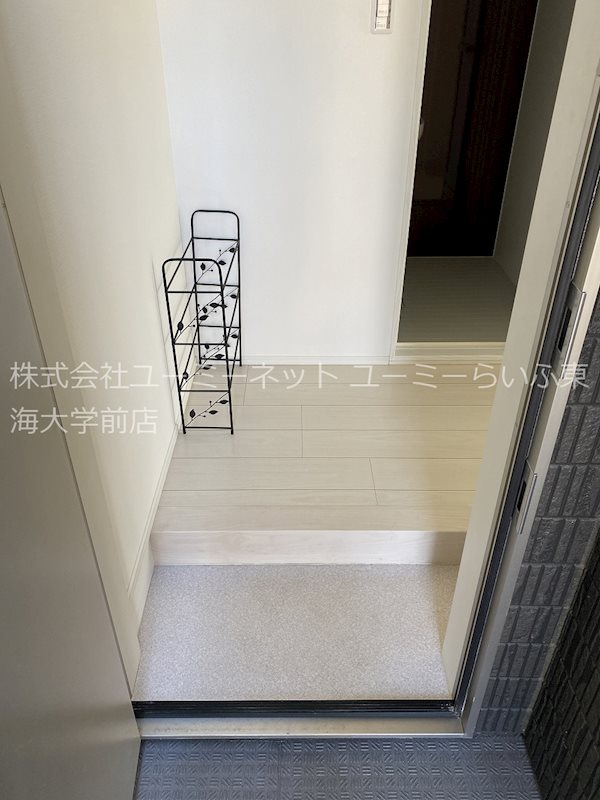 プライムテラス東海大学前Ⅲ 玄関