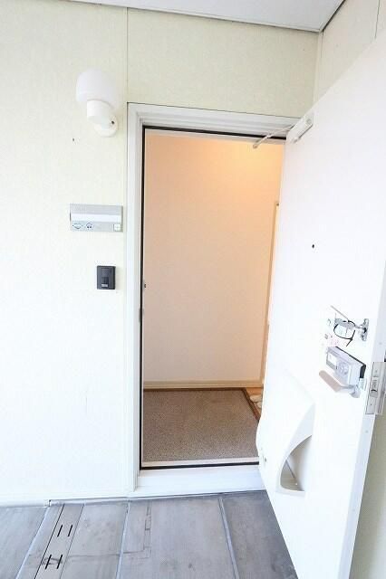 ブルーハイムＡ 玄関