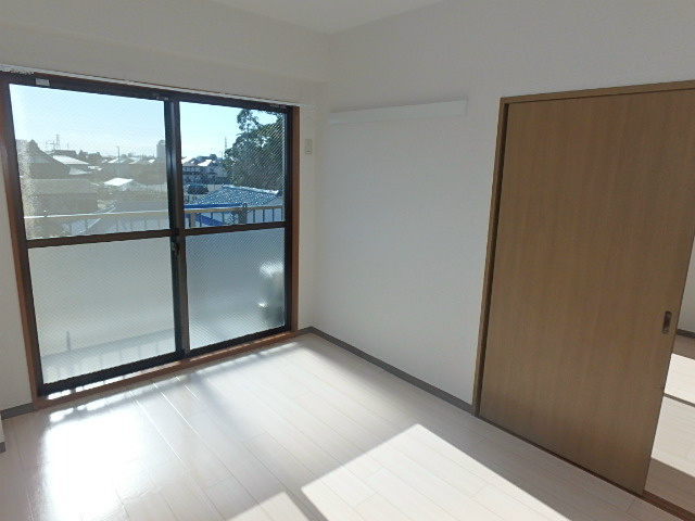 エスポワール若宮 ベッドルーム