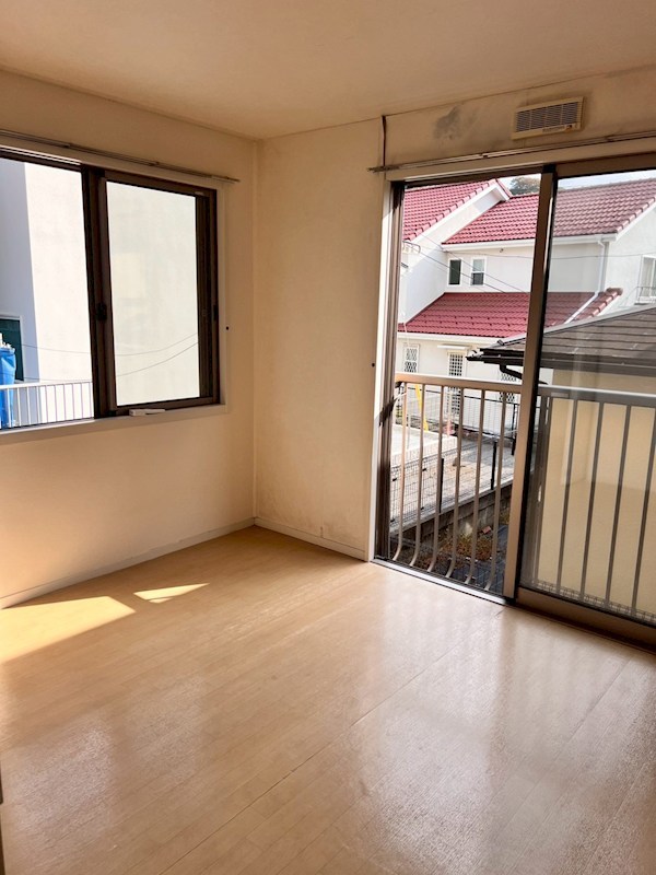 イーストアヴェニュー片瀬Ⅰ リビング