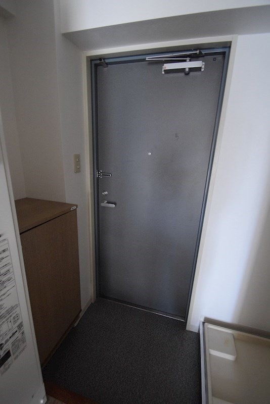 ラグゼナ本厚木 玄関