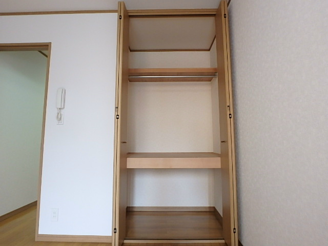 エム　カルチェ その他4