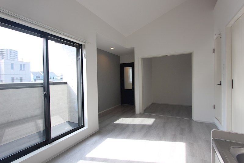 ＤＥＡＮＥＩＧＥ リビング