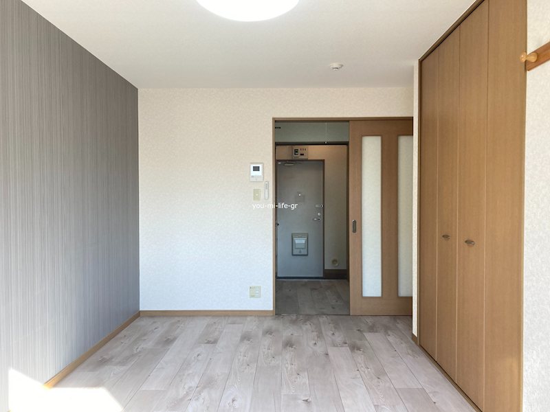 明るい室内。別部屋参考写真。 アミティエ リビング