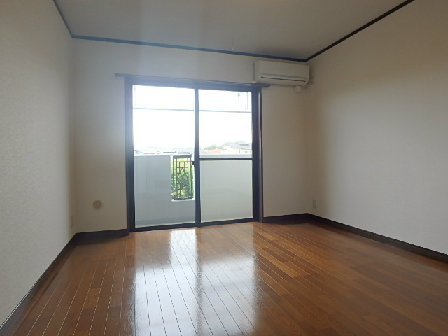 グリーンハイツ茅ヶ崎 リビング