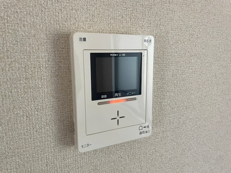エーリ・パル その他4