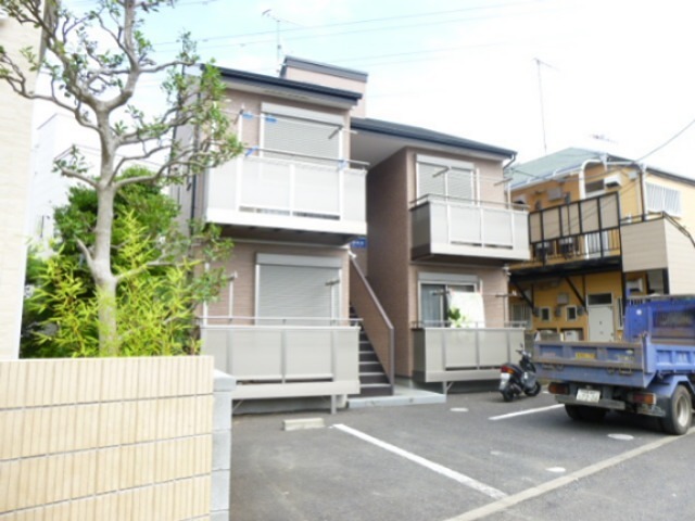 エールリッヒハウス 駐車場