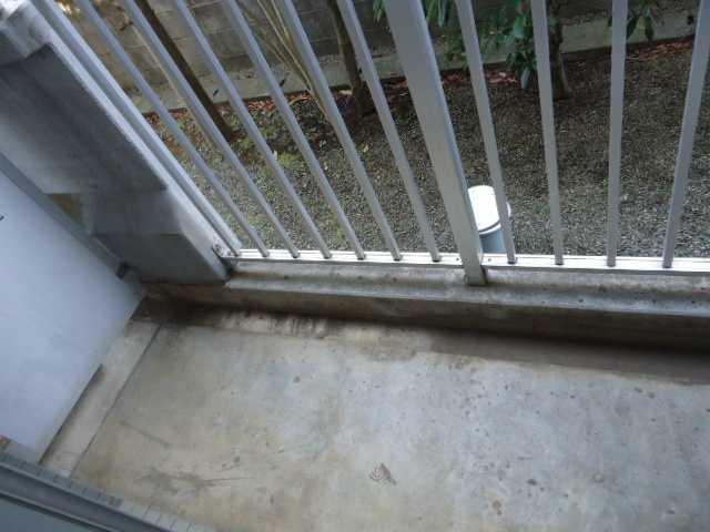 ライン六会マンション ベランダ