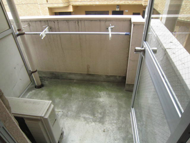 コーポダイカン ベランダ