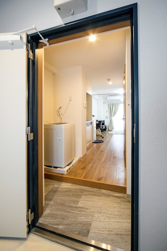 カレッジテラス東海大学前Ｂ棟  玄関