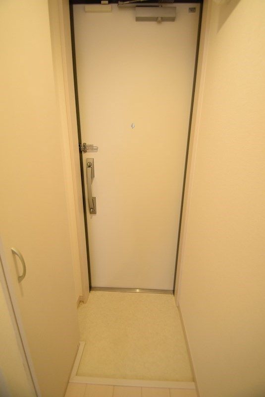 リブリ・Pule 玄関