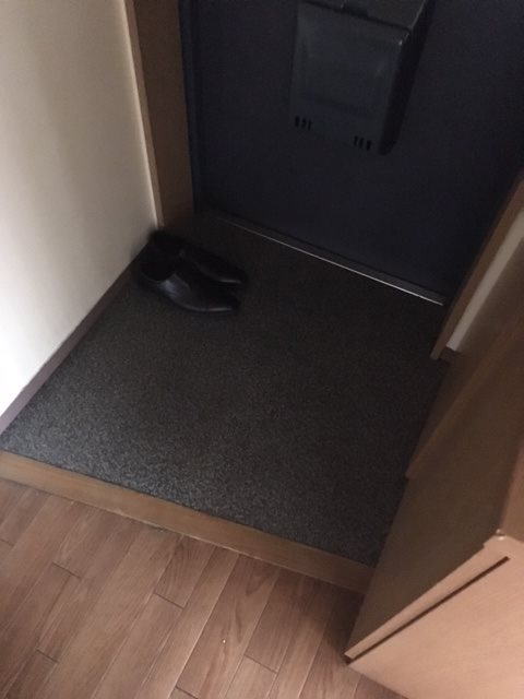 グランディHASE 玄関