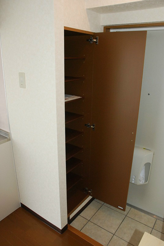 アルウェット 玄関