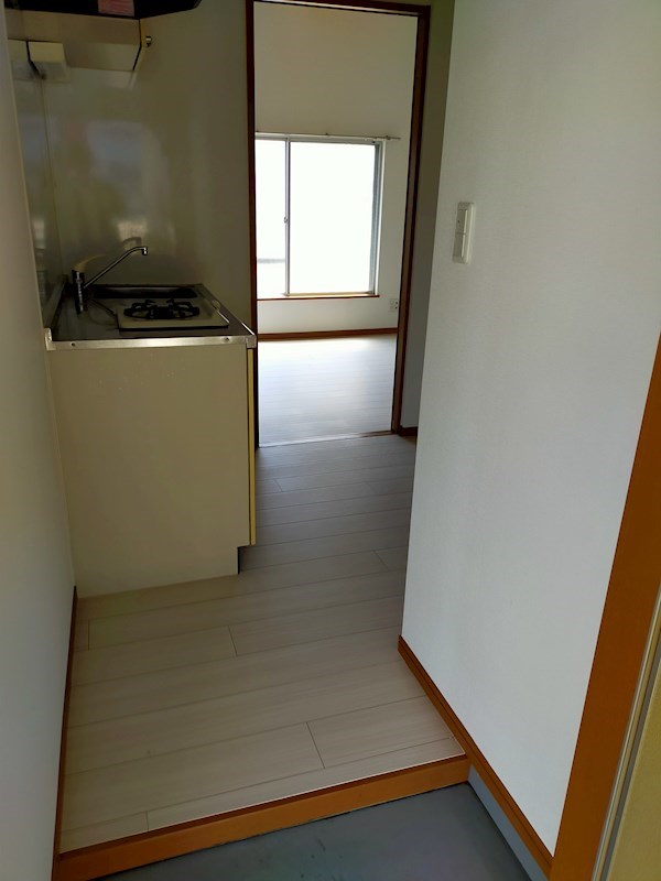 ハイムローラス 玄関