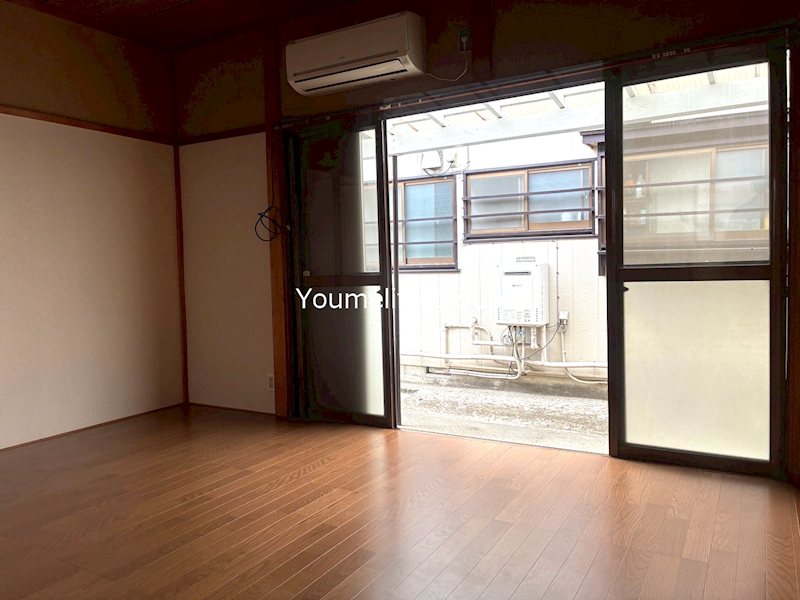 今泉貸家2号棟 リビング