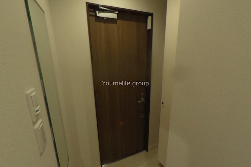 メゾンアブリック 玄関