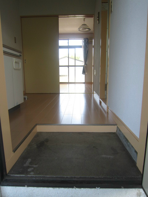 中原サンハイツ  玄関