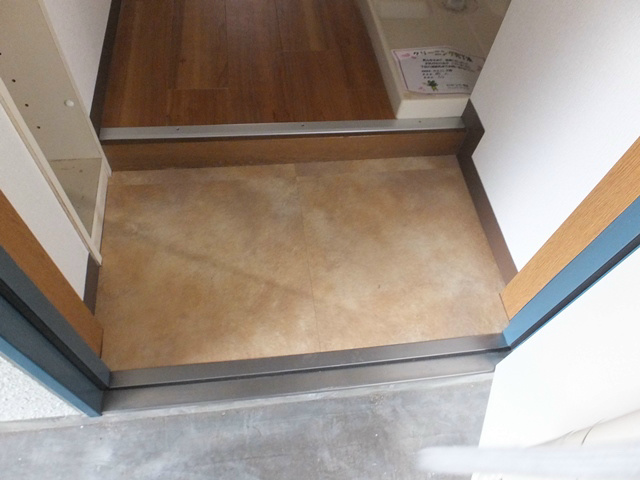 エクセルI  玄関