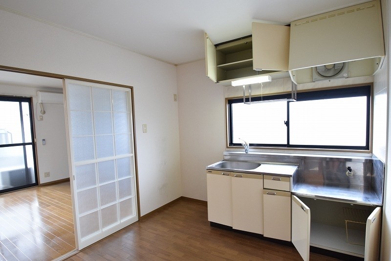 ロイヤルハイツ青木Ⅲ リビング