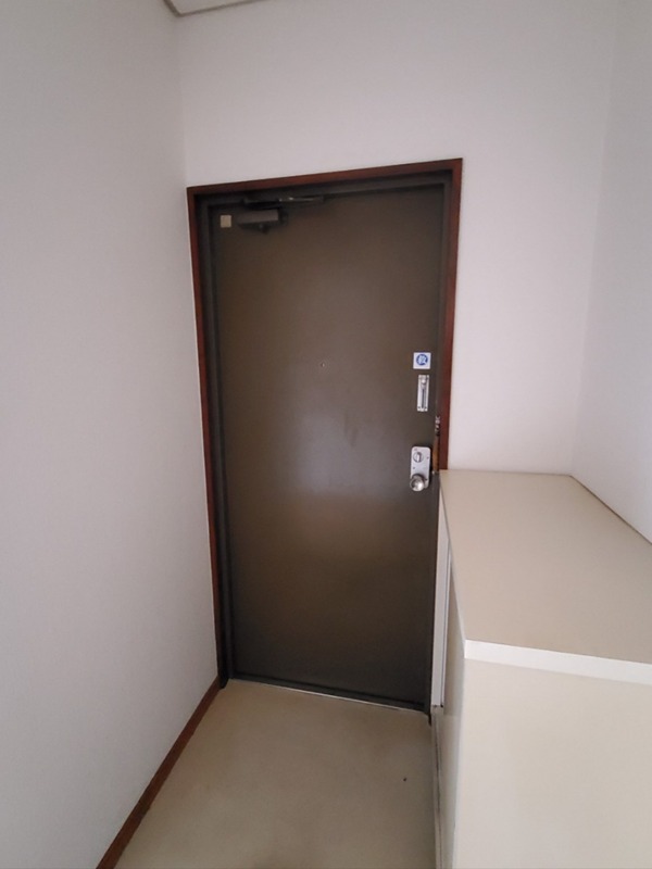 蓮正寺マンション  玄関
