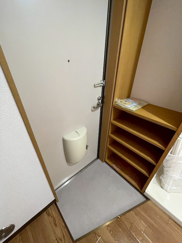 カルム元町 玄関
