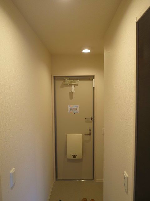 ジュネス湘南  玄関