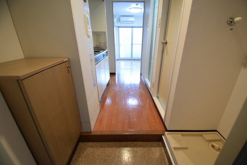 ラグゼナ本厚木 玄関