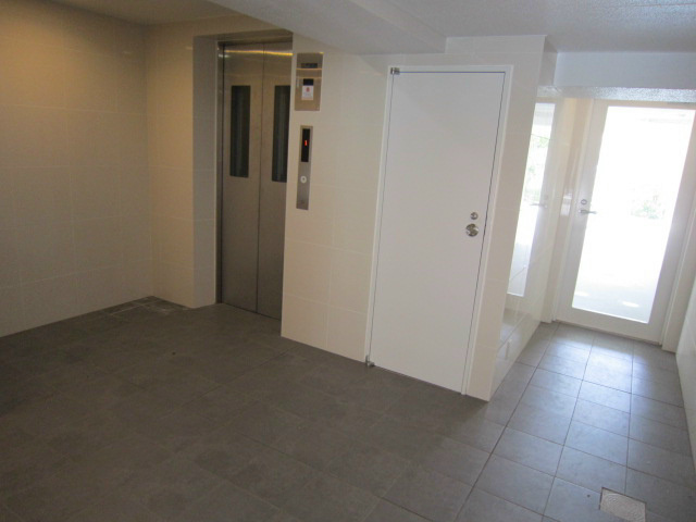 AZENIA その他外観2