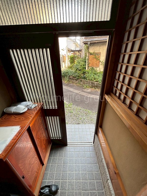 東町1丁目貸家　 玄関