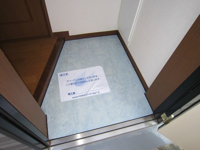 ルネッサンス２００２ 玄関