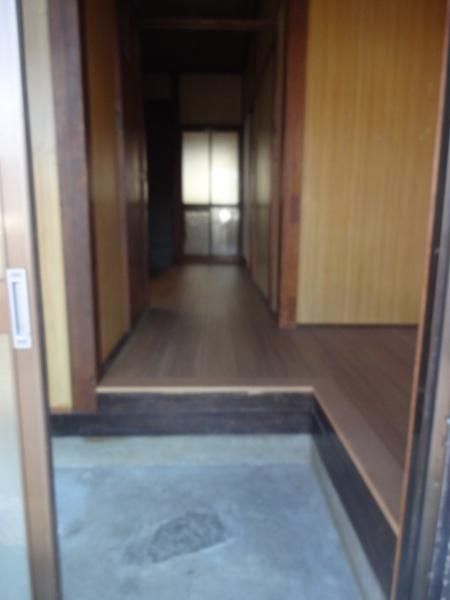 野地貸家 玄関