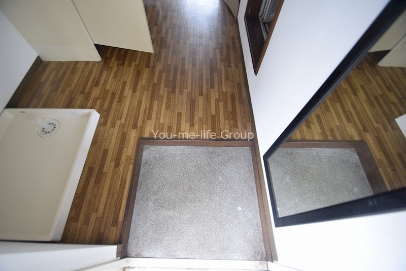 ローズガーデン 玄関