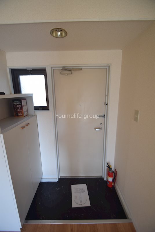 ヴィラファミーユ 玄関