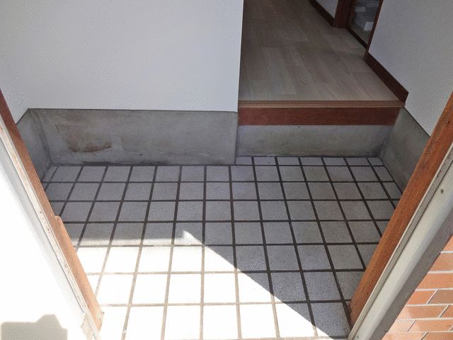 【建替短期専用物件】撫子原貸家 玄関